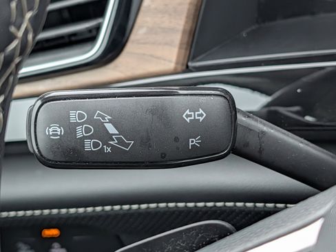 Certified 2025 Volkswagen Atlas SE AWD/4WD image 30