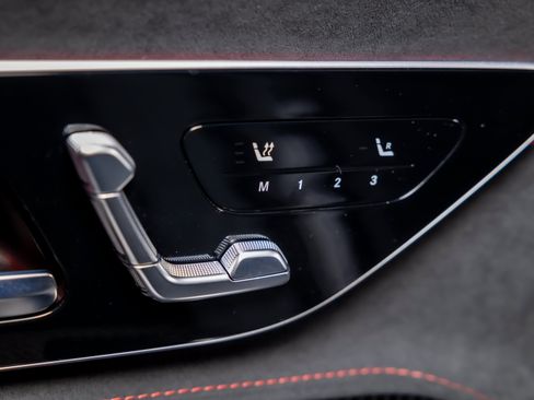 Used 2025 Mercedes-Benz AMG GT 63 image 14