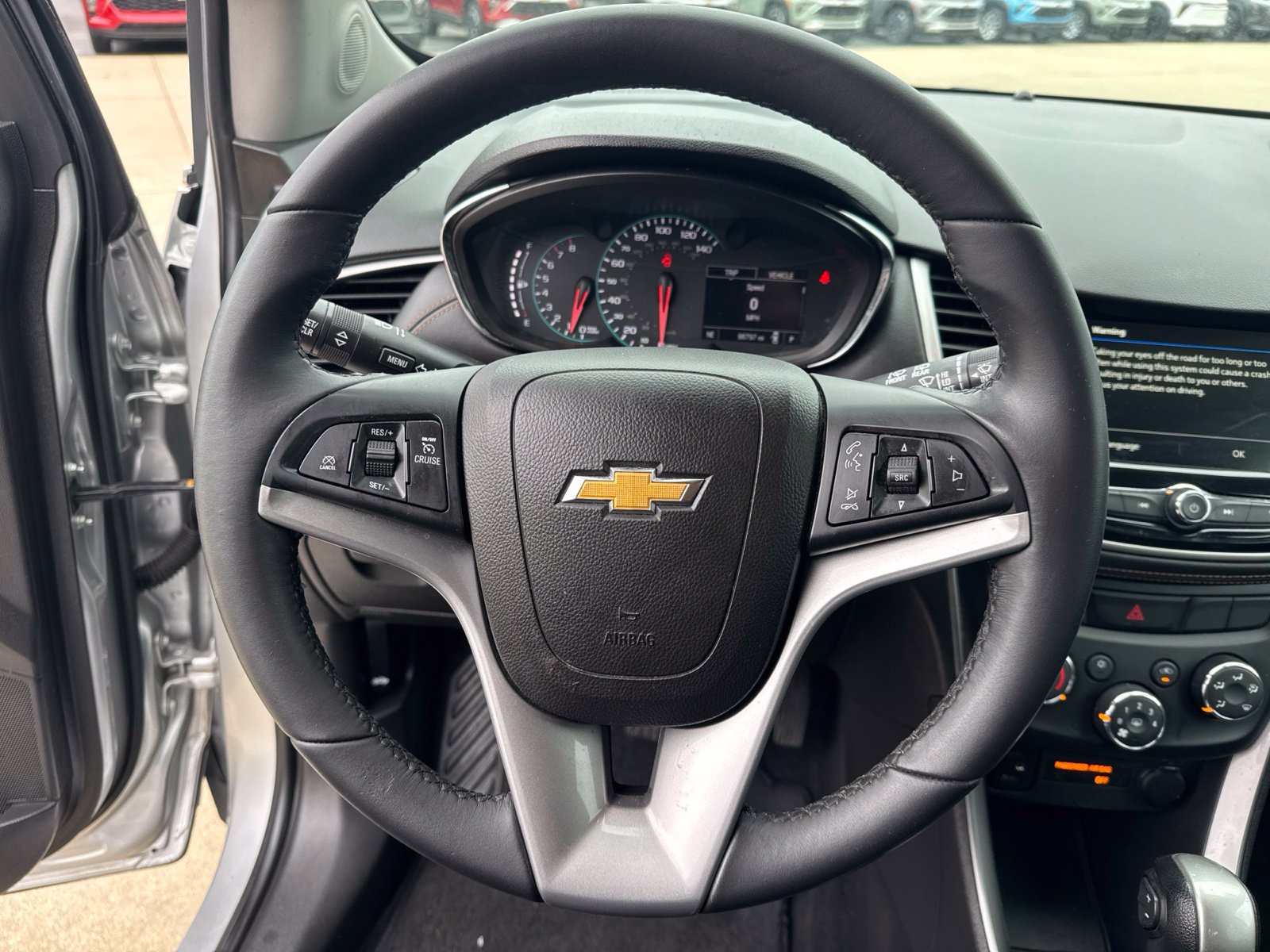 Used 2018 Chevrolet Trax LT w/ LT Convenience Package FWD image 19