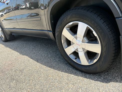 Used 2011 GMC Acadia SLT image 31