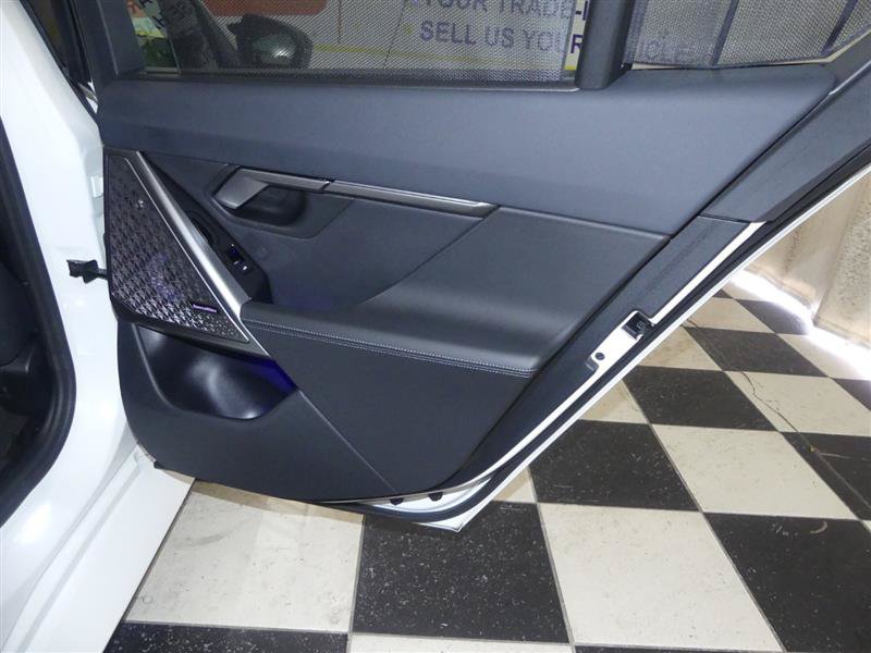 Used 2026 BMW M5 w/ Executive Package AWD/4WD image 40
