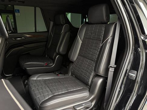 Used 2021 Cadillac Escalade Sport Platinum image 24