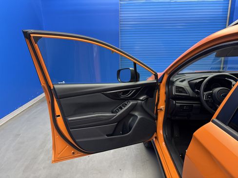 Used 2018 Subaru Crosstrek 2.0i AWD/4WD image 9