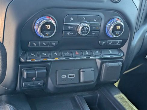 Used 2020 GMC Sierra 1500 AT4 w/ AT4 Premium Package image 14