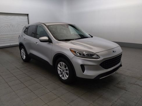 Used 2020 Ford Escape SE FWD image 13