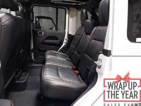 Used 2022 Jeep Wrangler Unlimited Sahara image 8
