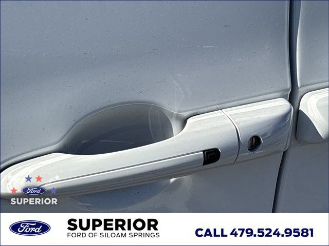 Used 2024 Chrysler Pacifica Limited FWD image 16