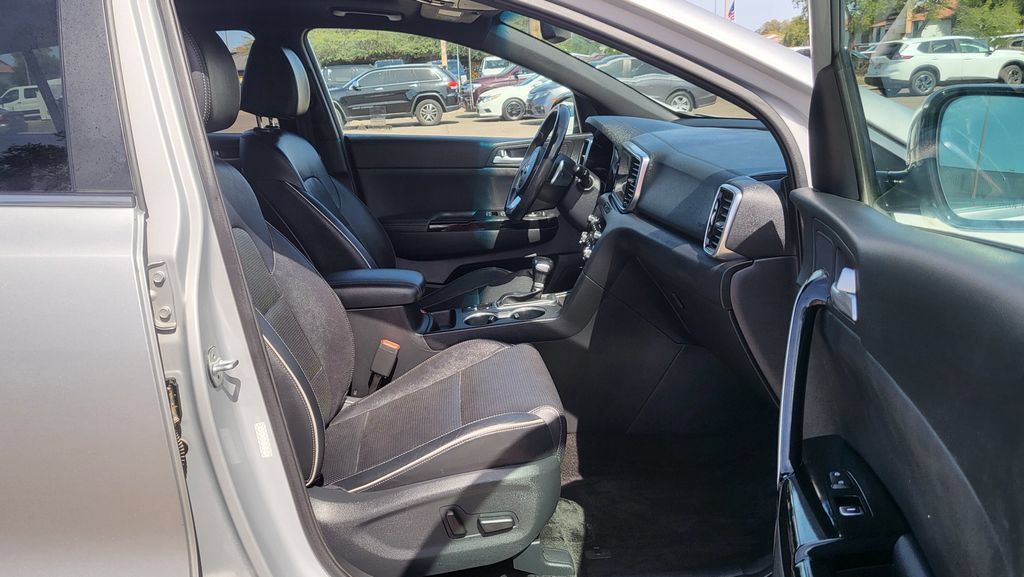 Used 2020 Kia Sportage SX FWD image 19