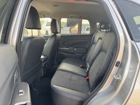 Used 2025 Mitsubishi Outlander Sport image 12