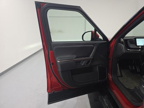 Used 2023 Rivian R1T Adventure AWD/4WD image 16