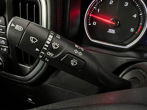 Used 2020 Chevrolet Silverado 2500 LTZ image 38