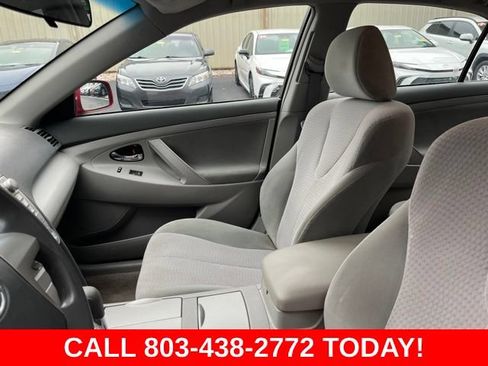 Used 2011 Toyota Camry LE FWD image 10