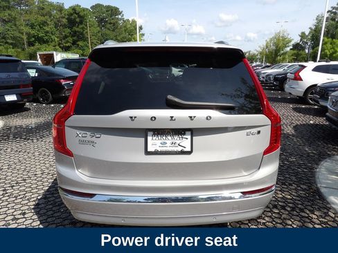 Certified 2023 Volvo XC90 B6 Plus AWD/4WD image 8