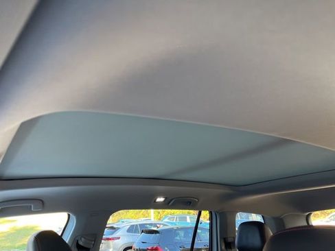 New 2026 Volkswagen Atlas Peak Edition image 9