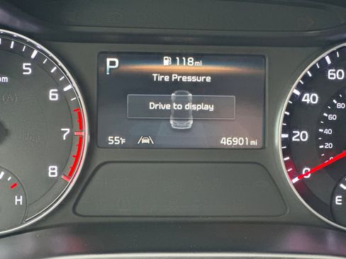 Certified 2024 Kia Forte LXS image 27