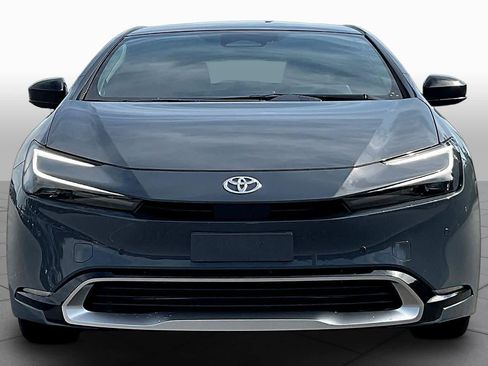 Used 2026 Toyota Prius Plug-In Hybrid FWD image 4