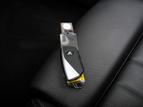 Used 2025 BMW 530i RWD image 71