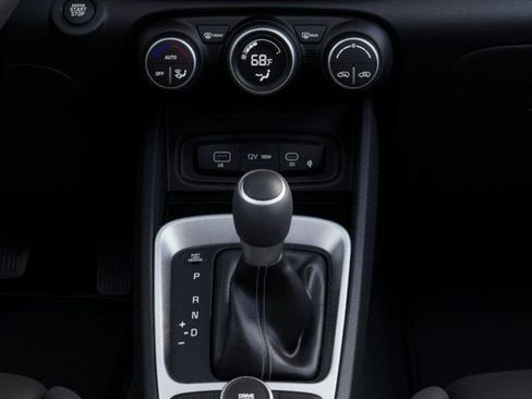 New 2026 Hyundai Venue SEL image 16