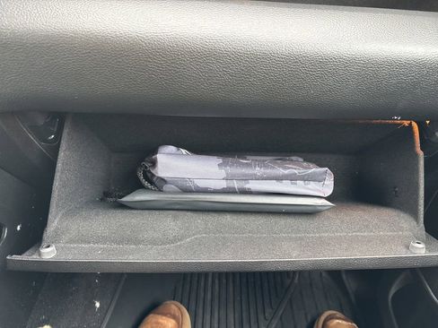 Used 2021 RAM 1500 Laramie w/ Night Edition image 26