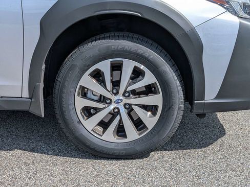 Certified 2023 Subaru Outback Premium AWD/4WD image 11