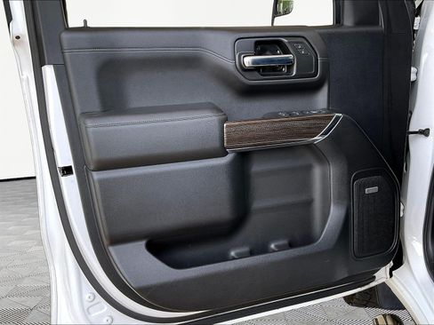Used 2020 Chevrolet Silverado 1500 RST AWD/4WD image 21