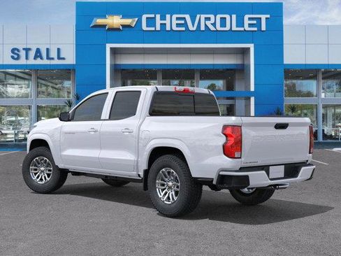 Used 2026 Chevrolet Colorado LT RWD image 3