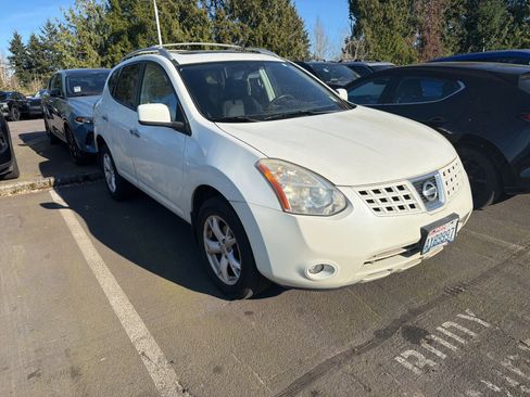 Used 2010 Nissan Rogue SL w/ Premium Pkg image 4