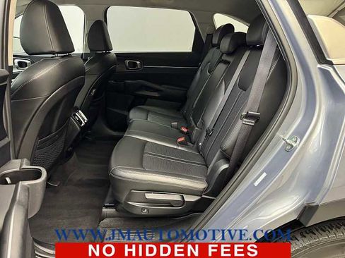 Used 2024 Kia Sorento S FWD image 14