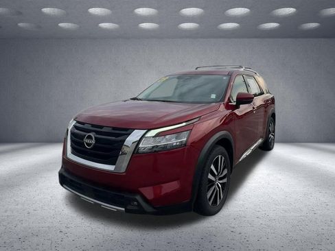 Used 2023 Nissan Pathfinder Platinum AWD/4WD image 3