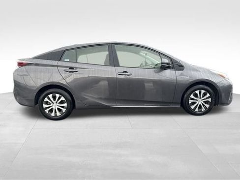 Used 2018 Toyota Prius Two w/ Prius Two Safety Plus Package image 8