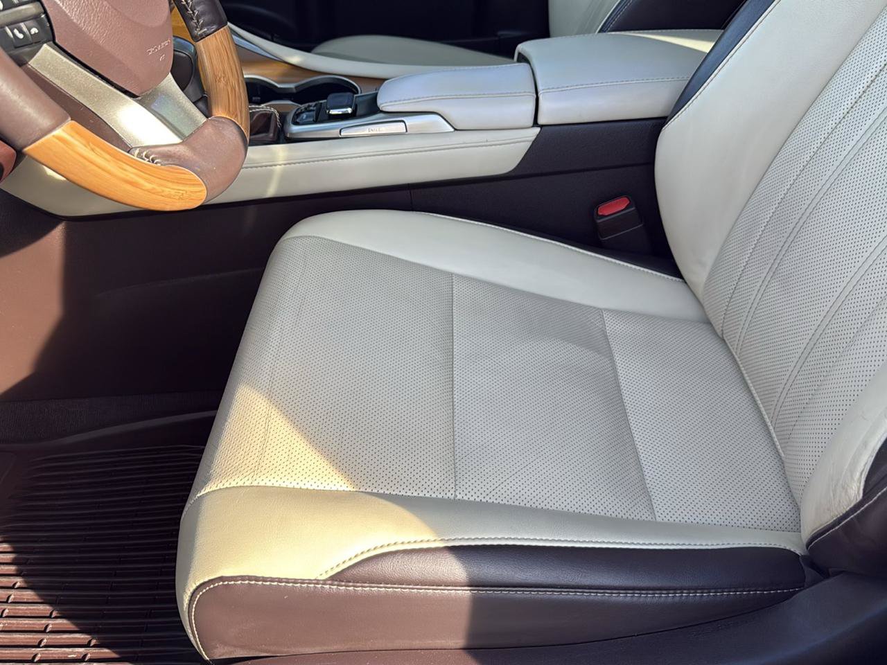 Used 2019 Lexus RX 350 FWD w/ Navigation Package image 14