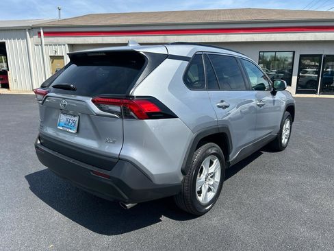 Used 2021 Toyota RAV4 XLE image 5