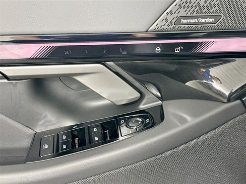 New 2026 BMW i5 eDrive40 w/ M Sport Package RWD image 18