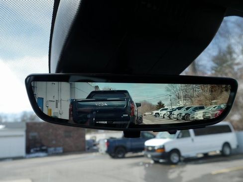 New 2026 Chevrolet Suburban RST w/ Advanced Technology Package AWD/4WD image 17