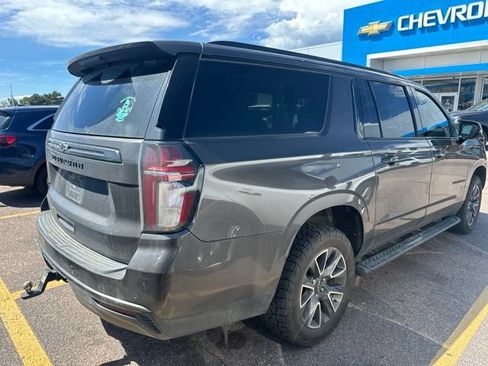 Used 2021 Chevrolet Suburban Z71 w/ Z71 Signature Package AWD/4WD image 4