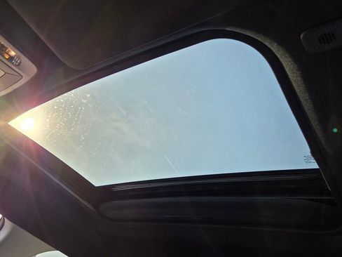 Used 2025 Toyota Sienna XSE image 20