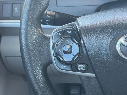Used 2014 Toyota Camry LE FWD image 27
