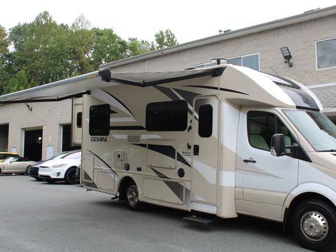 Used 2016 Mercedes-Benz Sprinter 3500 w/ Swivel Seat Package image 10