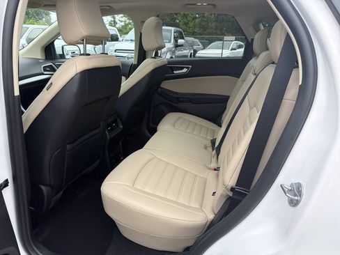 Used 2024 Ford Edge SEL w/ Convenience Package AWD/4WD image 13