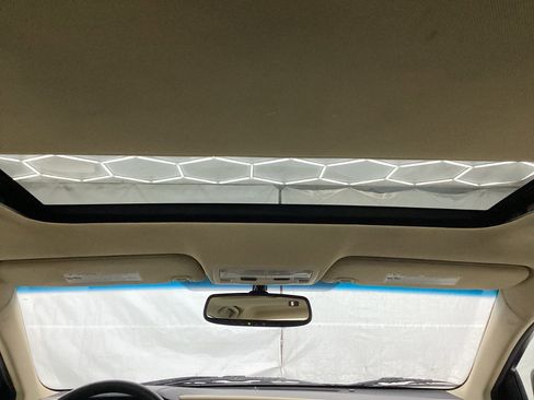 Used 2013 Toyota Avalon XLE Touring image 42