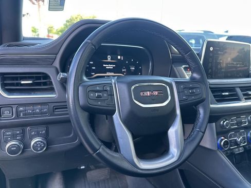 Used 2022 GMC Yukon XL SLT image 15