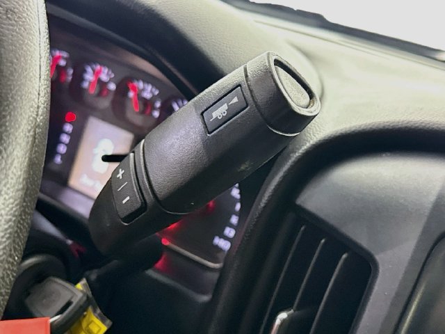 Used 2018 Chevrolet Silverado 1500 Custom w/ Custom Value Package RWD image 18