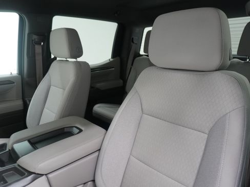 Used 2023 Chevrolet Silverado 1500 LT RWD image 10