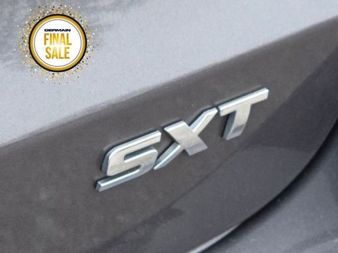 Used 2016 Dodge Dart SXT image 13