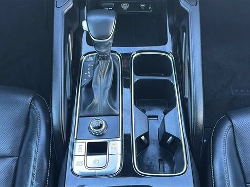 Used 2025 Kia Telluride S FWD image 29