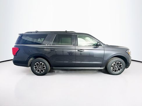 Used 2024 Ford Expedition Max XLT image 10