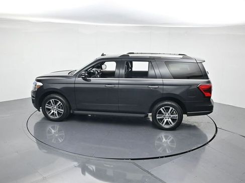 Used 2024 Ford Expedition Limited image 45