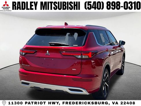 Used 2023 Mitsubishi Outlander SEL AWD/4WD image 19