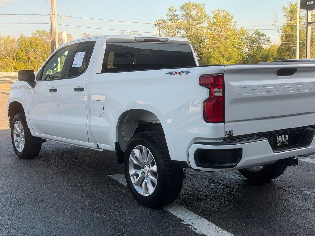 Used 2022 Chevrolet Silverado 1500 Custom w/ Safety Confidence Package AWD/4WD image 9
