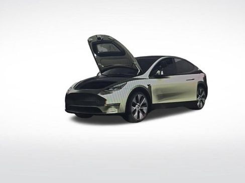 Used 2023 Tesla Model Y Long Range AWD/4WD image 12